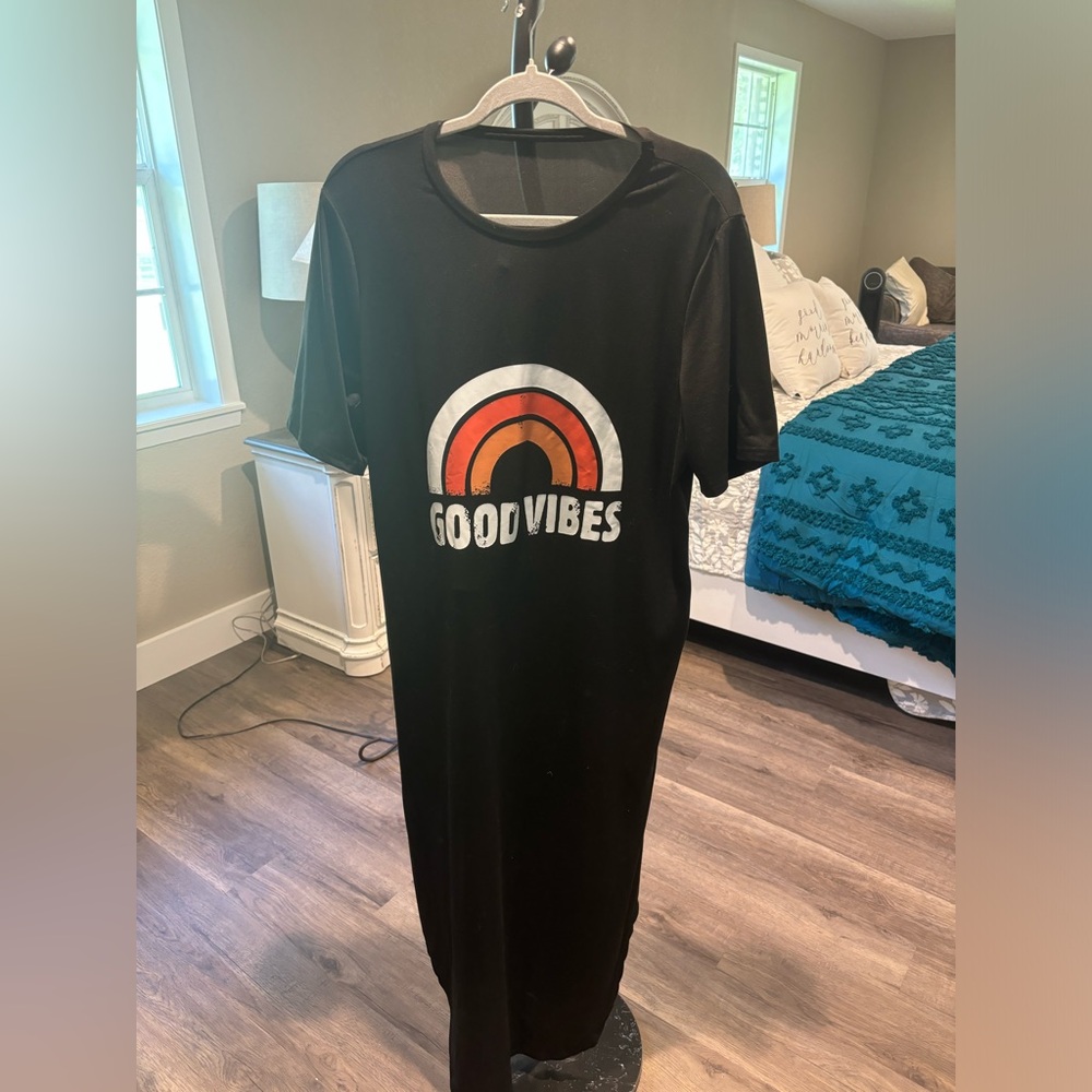 Entro Black Maxi Dress with Retro Graphic